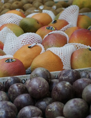Street Market fresh fruit