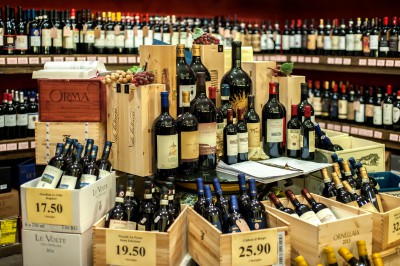 Explore Authentic Tuscany wines