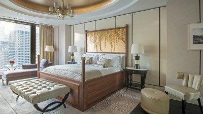 Langham Chicago guest room