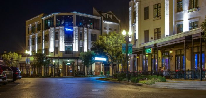 River Inn of Harbor Town – Luxury in the Heart of Memphis River Inn Memphis exterior at night