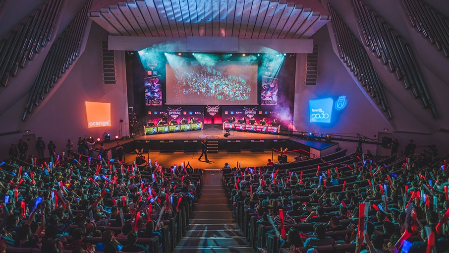 El primer enfrentamiento tuvo lugar en el Auditorio de Tenerife. Via: LVP