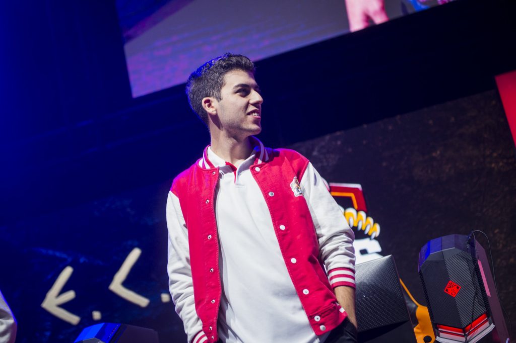 entrevistado-escenario-lol