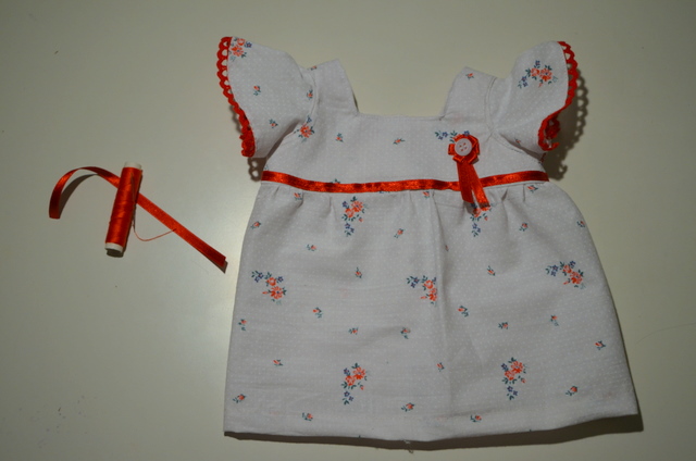 vestido muñeca Cose conmigo de la Inglesita, segunda parte: vestido muñeca