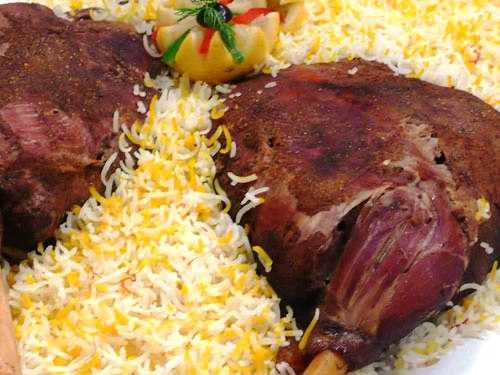 مكرونة مع صلصة البروكلي