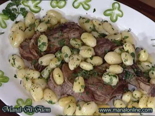 مكرونة مع صلصة البروكلي