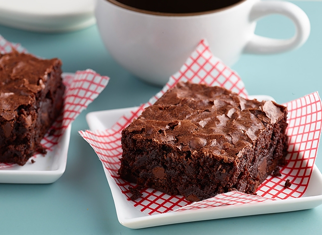 تعلمى طريقة عمل " كيك البراونيز السريع" بأبسط المكونات - المشاهدات : 8.98K