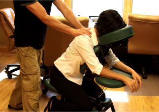 Stoelmassage - bedrijfsmassage in Almelo