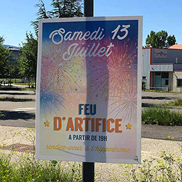 Panneau cache-poteaux PLV parking