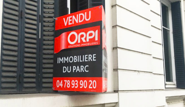 akilux 3mm : panneau immobilier en V akilux 3mm : panneau immobilier en V