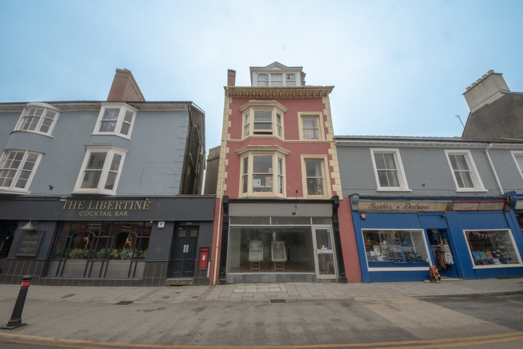 4 Bedroom For Sale Aberystwyth