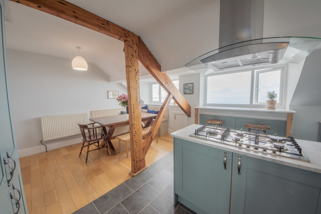 4 Bedroom Flat For Sale Aberystwyth