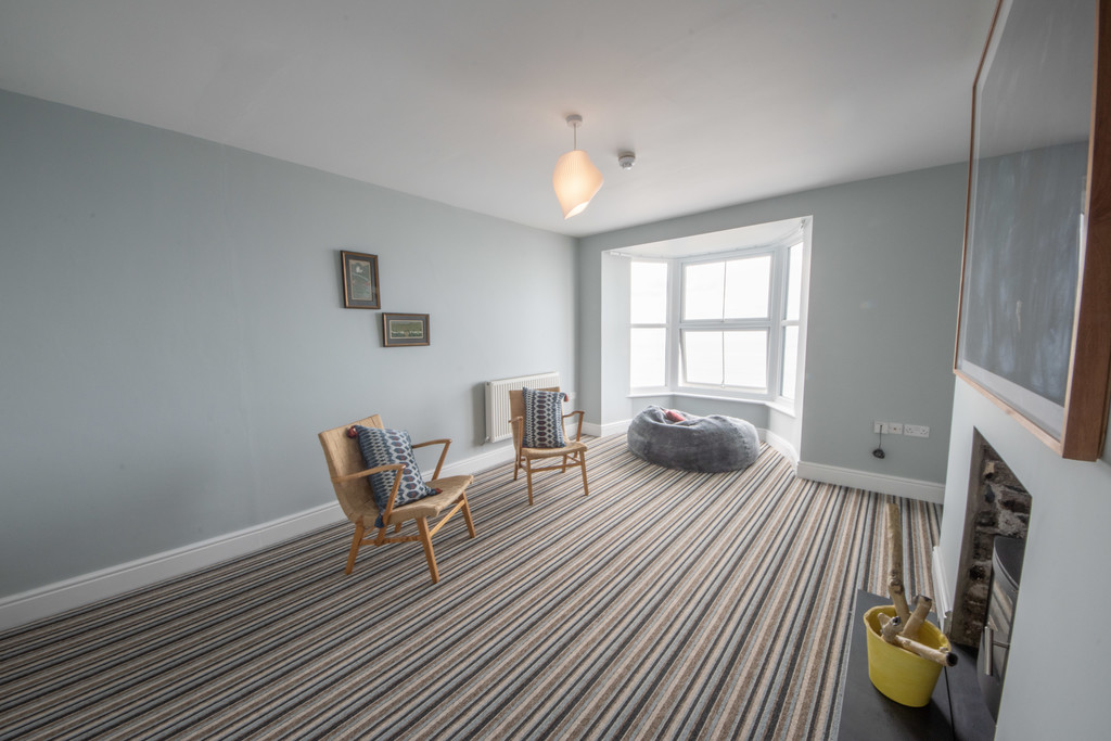 4 Bedroom Flat For Sale Aberystwyth