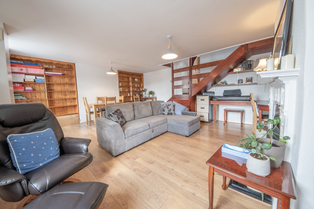 2 Bedroom Mid Terraced House For Sale Aberystwyth