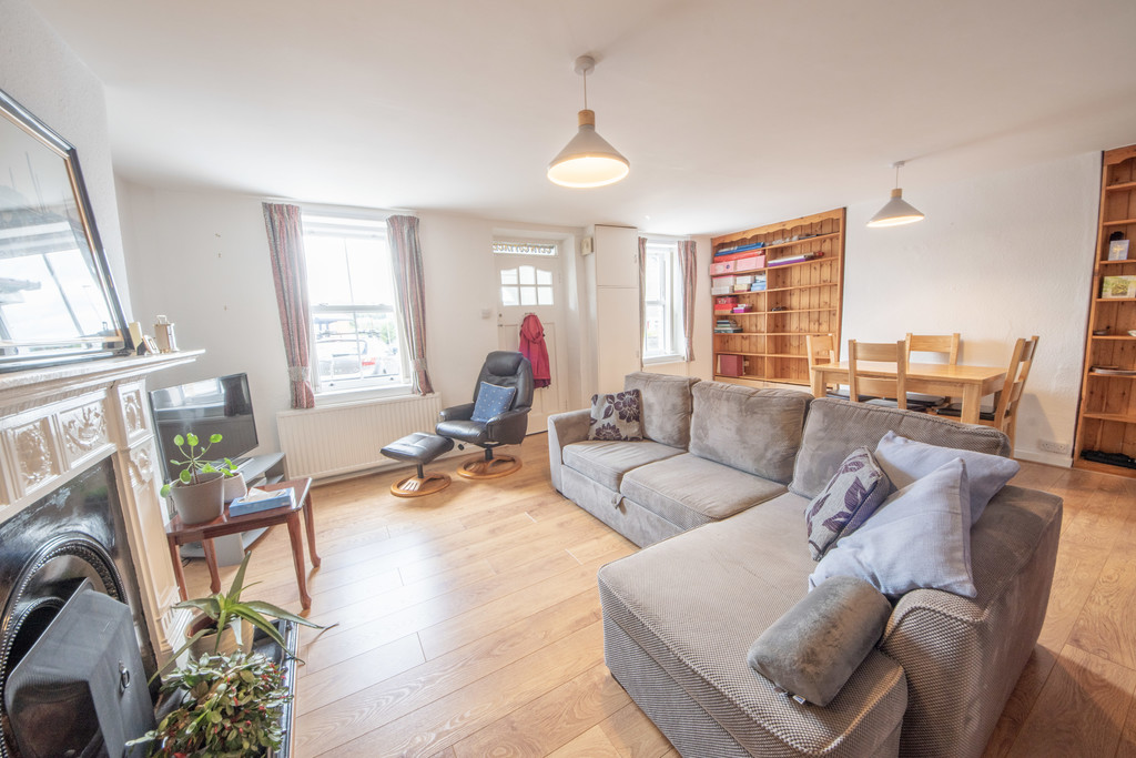 2 Bedroom Mid Terraced House For Sale Aberystwyth