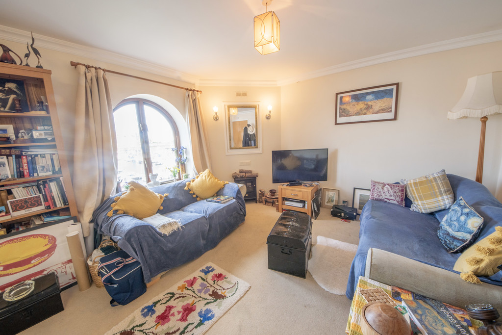 2 Bedroom Apartment For Sale Aberystwyth