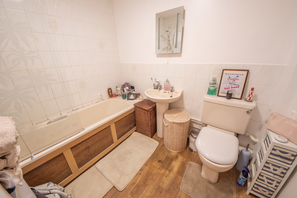 2 Bedroom Apartment For Sale Aberystwyth