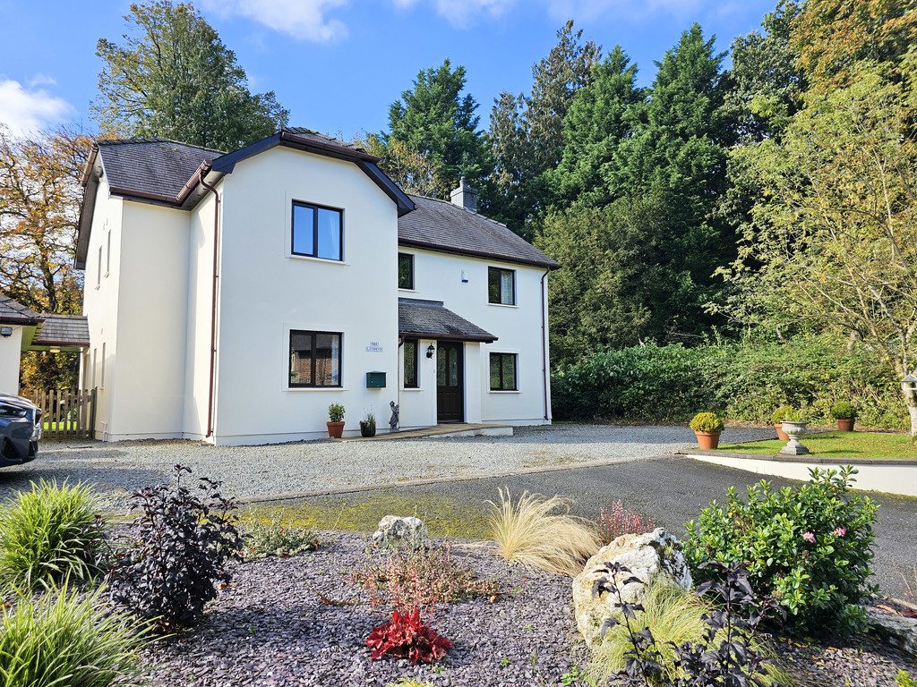 5 Bedroom Detached House For Sale Aberystwyth