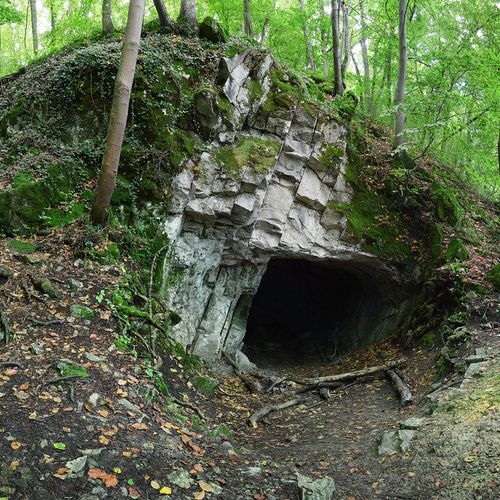 Entrance to the Koda Cave. 