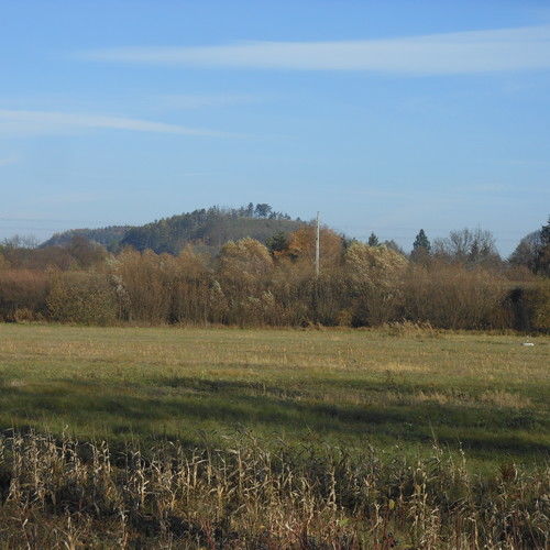 Distance view of the hillfort. 