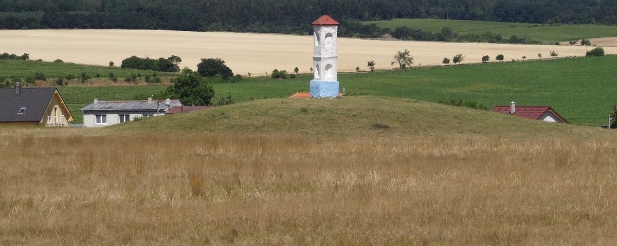 Mohelno, Pravěké mohylové pohřebiště