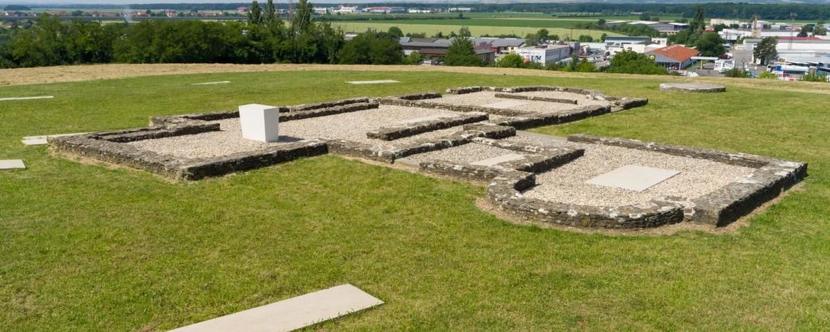 Uherské Hradiště, Raně středověké duchovní centrum a sídlištní areál Sady
