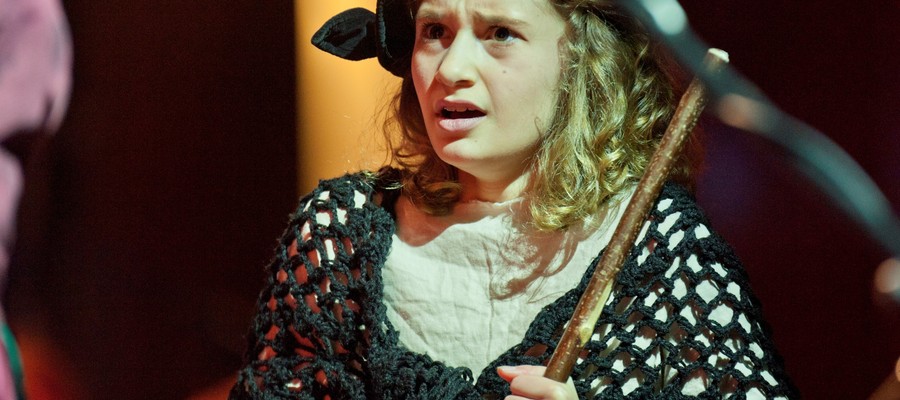 Chloe Shaw cosette (2)