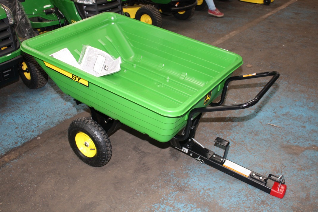 John Deere 8Y Convertible Cart. Unique convertible hitch changes cart