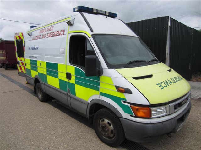 rigid body ford 2 axle kuga BODY FORD IVECO  REG: 2 HJ02  AXLE AMBULANCE RIGID WFL VEHICLE