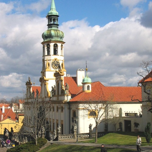 Лорета Лорета