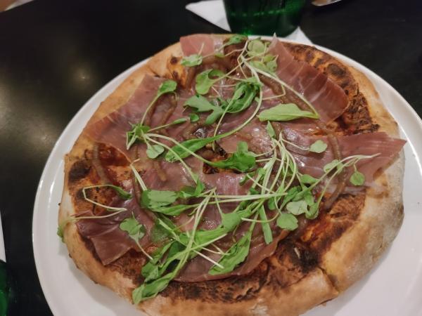 RESTAURANTE BOTÁNICA PIZZA