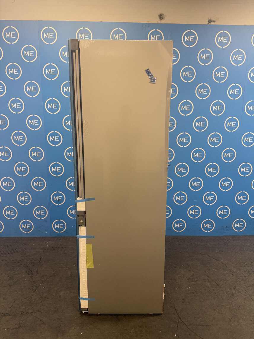Liebherr CBNsda 572i No Frost Fridge Freezer, 70/30, Stainless Steel, A Rated - Damaged Item Image