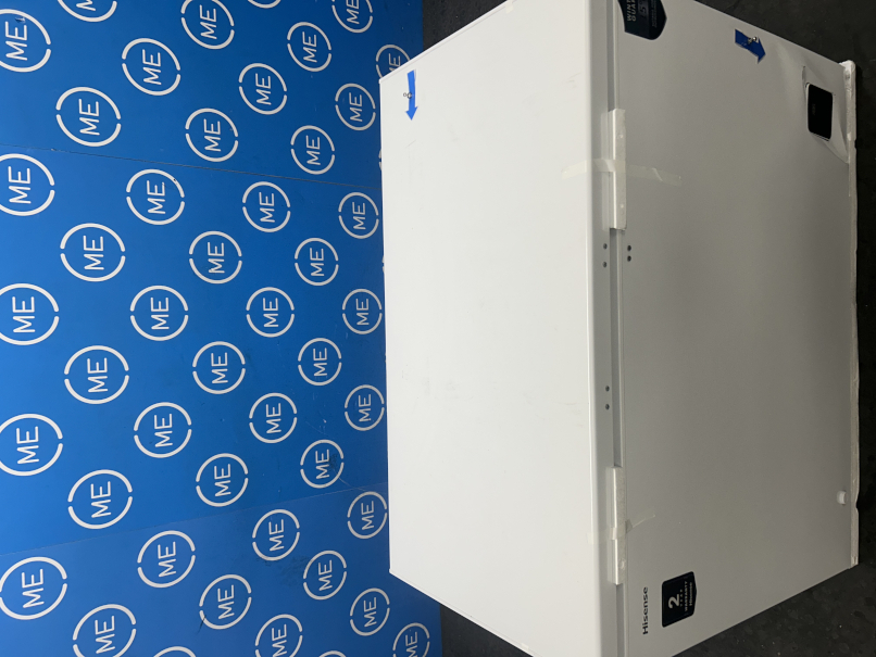 Hisense FC386D4AWLE Static 297l Chest Freezer, White, E Rated - Damaged Item Image