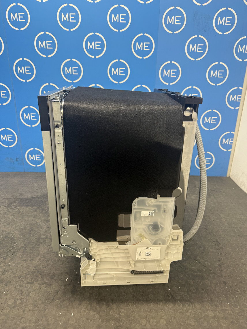 Hisense HV663A60UK Fully Integrated Dishwasher, 16 Place Settings, A Rated - Damaged Item Image