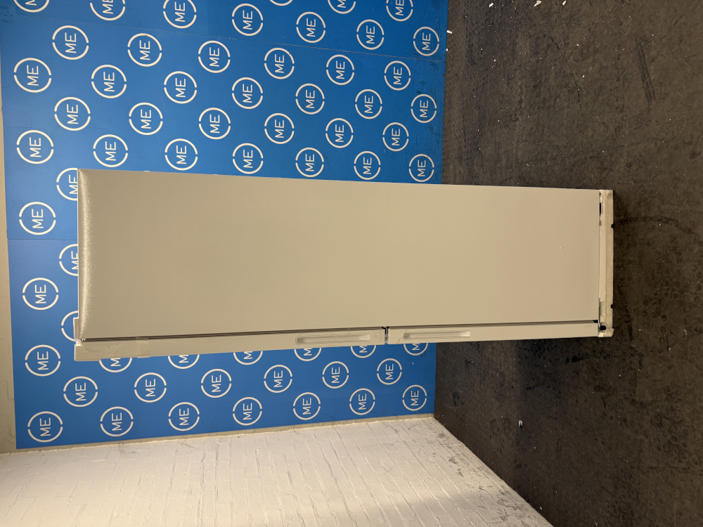 Bosch KGN27NWEAG Series 2 No Frost Fridge Freezer, 50/50, White, E Rated - Damaged Item Image
