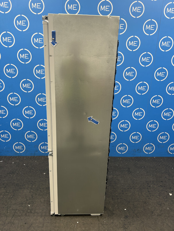 AEG OSC6N181ES 6000 TwinTech� No Frost Integrated Fridge Freezer, Sliding Hinge, 70/30, E Rated - Damaged Item Image
