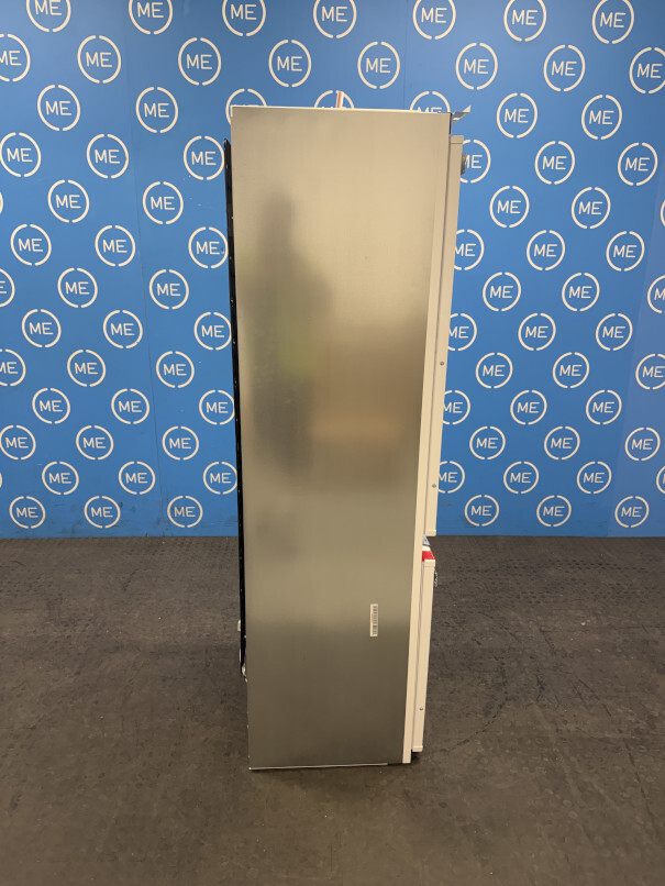 AEG OSC7C181DF No Frost Integrated Fridge Freezer, Fixed Hinge, 70/30, White, D Rated - Damaged Item Image