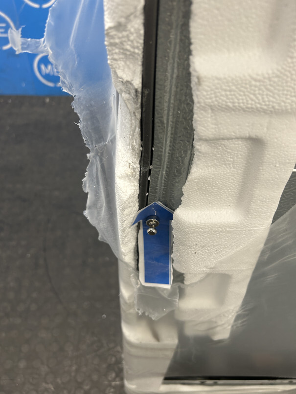Samsung RB34C632ESA Series 6 Total No Frost Fridge Freezer, 70/30, Silver, E Rated - Damaged Item Image