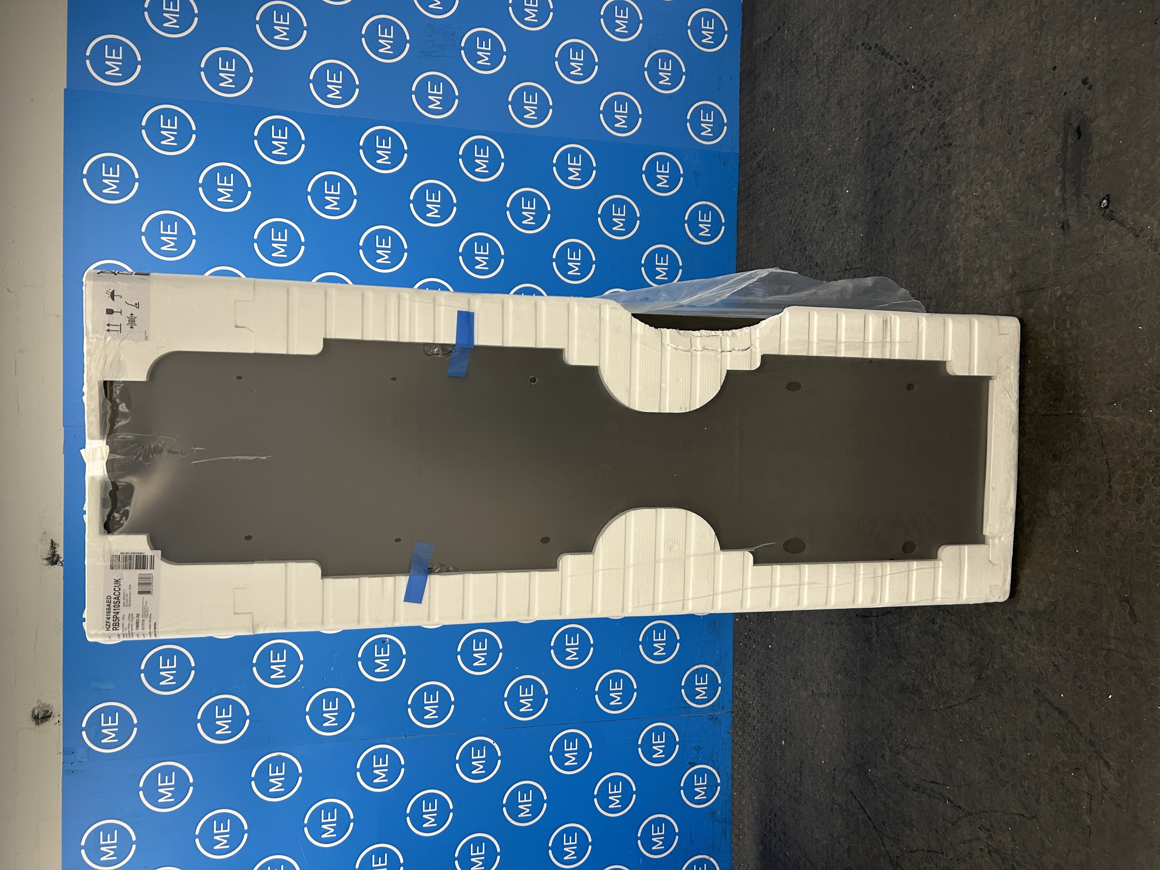 Hisense RB5P410SACCUK No Frost Fridge Freezer, 70/30, Silver, C Rated - Damaged Item Image