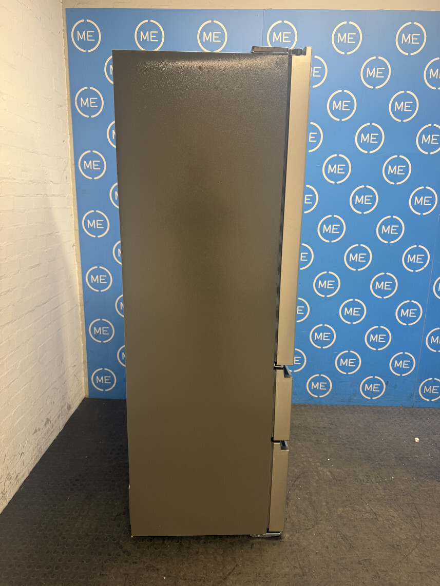Hisense RF632N4WIE American Fridge Freezer, Stainless Steel, E Rated,  Non-Plumbed - Damaged Item Image