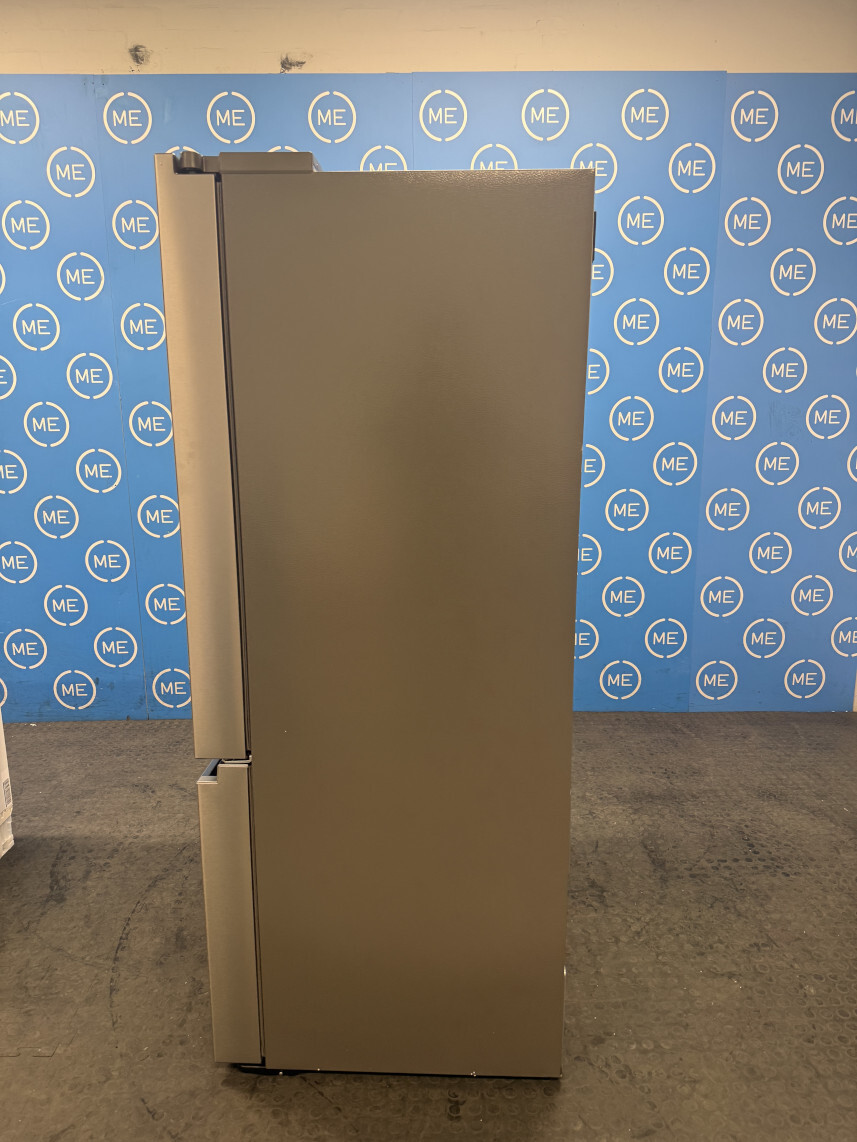 Hisense RF815N4SESE American Fridge Freezer, Stainless Steel, E Rated,  Plumbed - Damaged Item Image