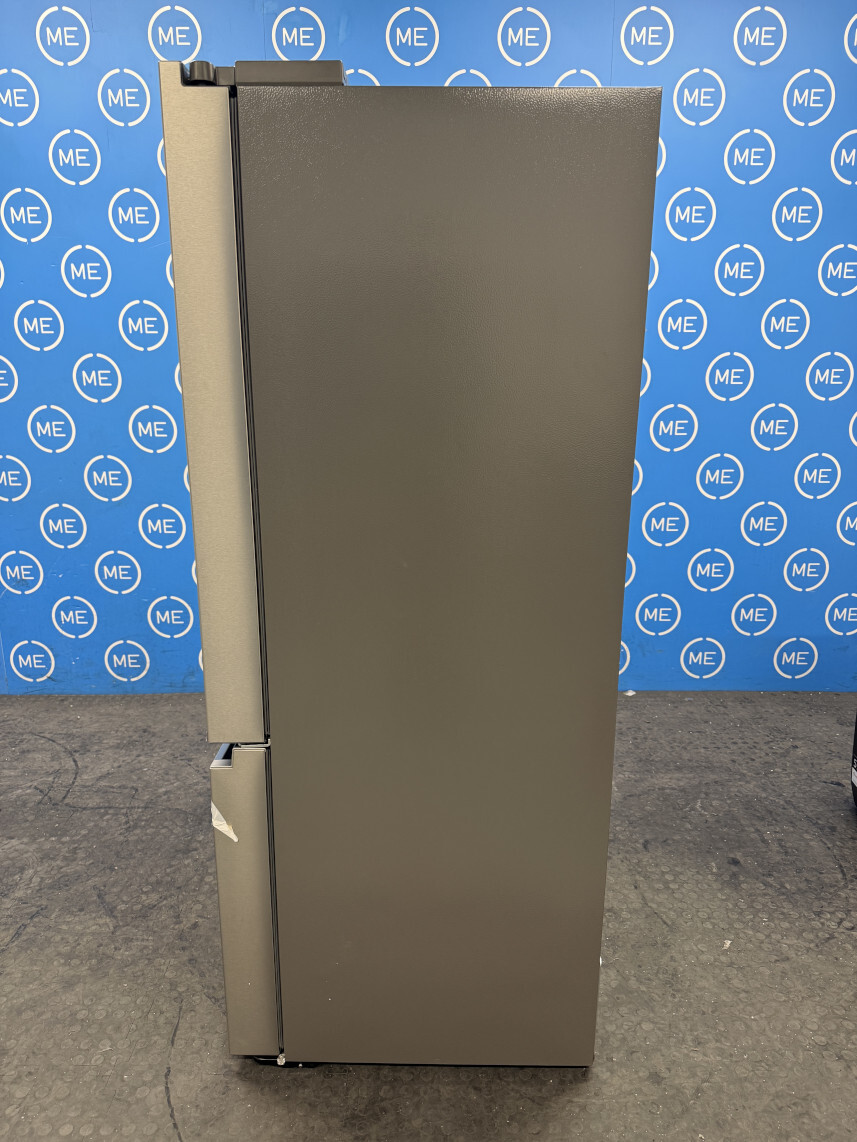Hisense RF815N4SESE American Fridge Freezer, Stainless Steel, E Rated,  Plumbed - Damaged Item Image