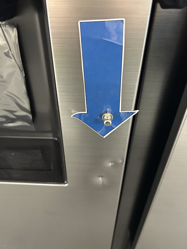 Samsung RS70F66KCTEU American Fridge Freezer, Matt Metal Silver,  Plumbed, C Rated - Damaged Item Image