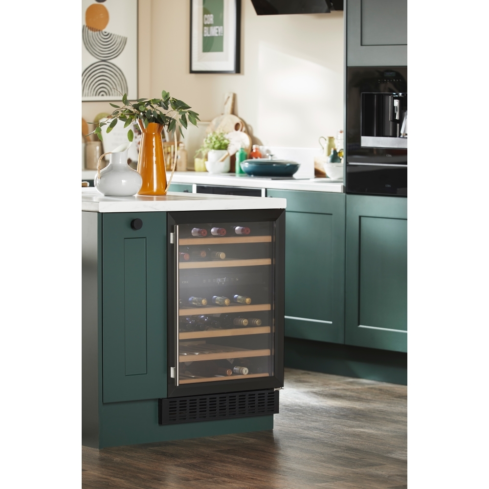 CDA CFWC604BL Wine Cooler, Black, G Rated
