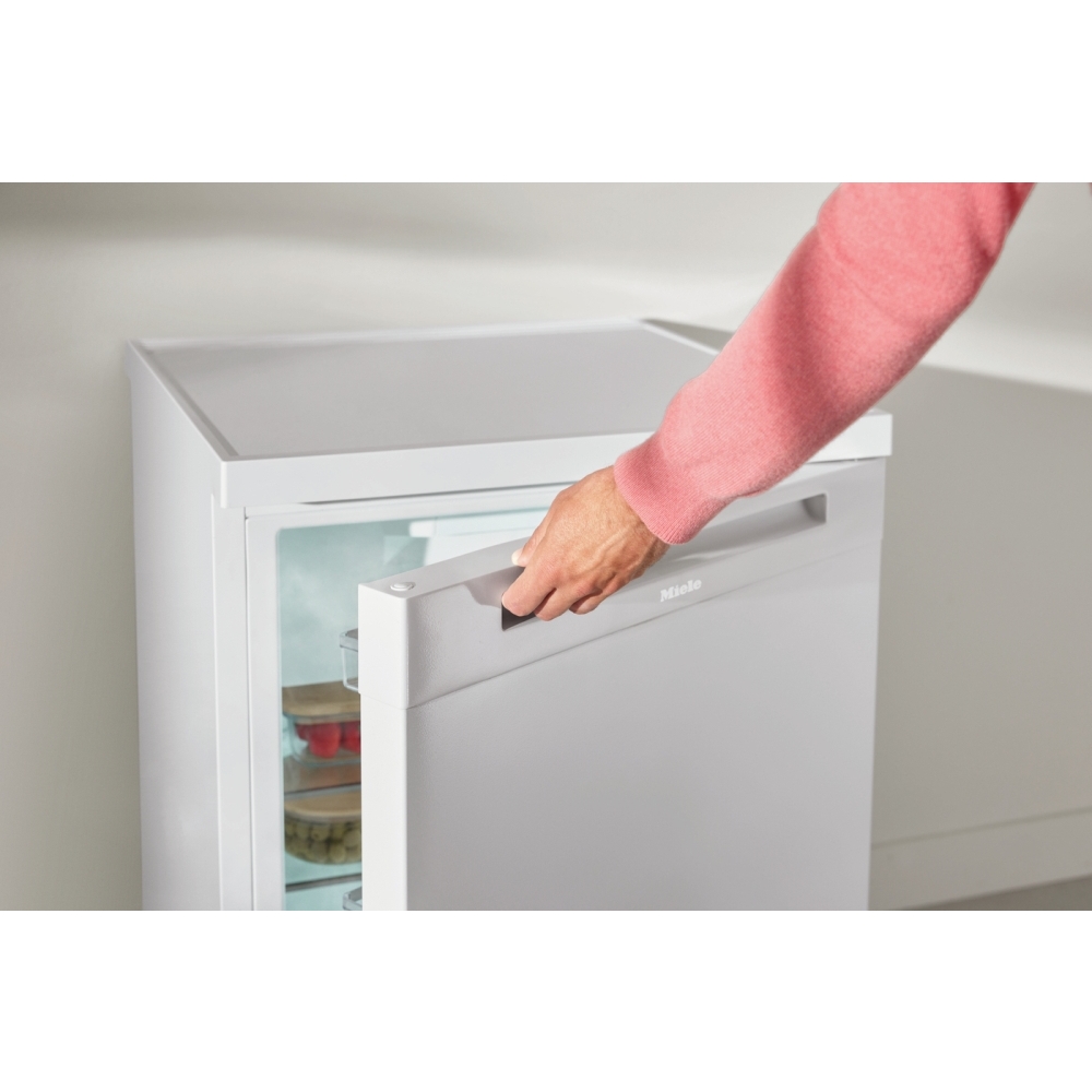 Miele K 4003 D ws Under Counter Larder Fridge, White, D Rated