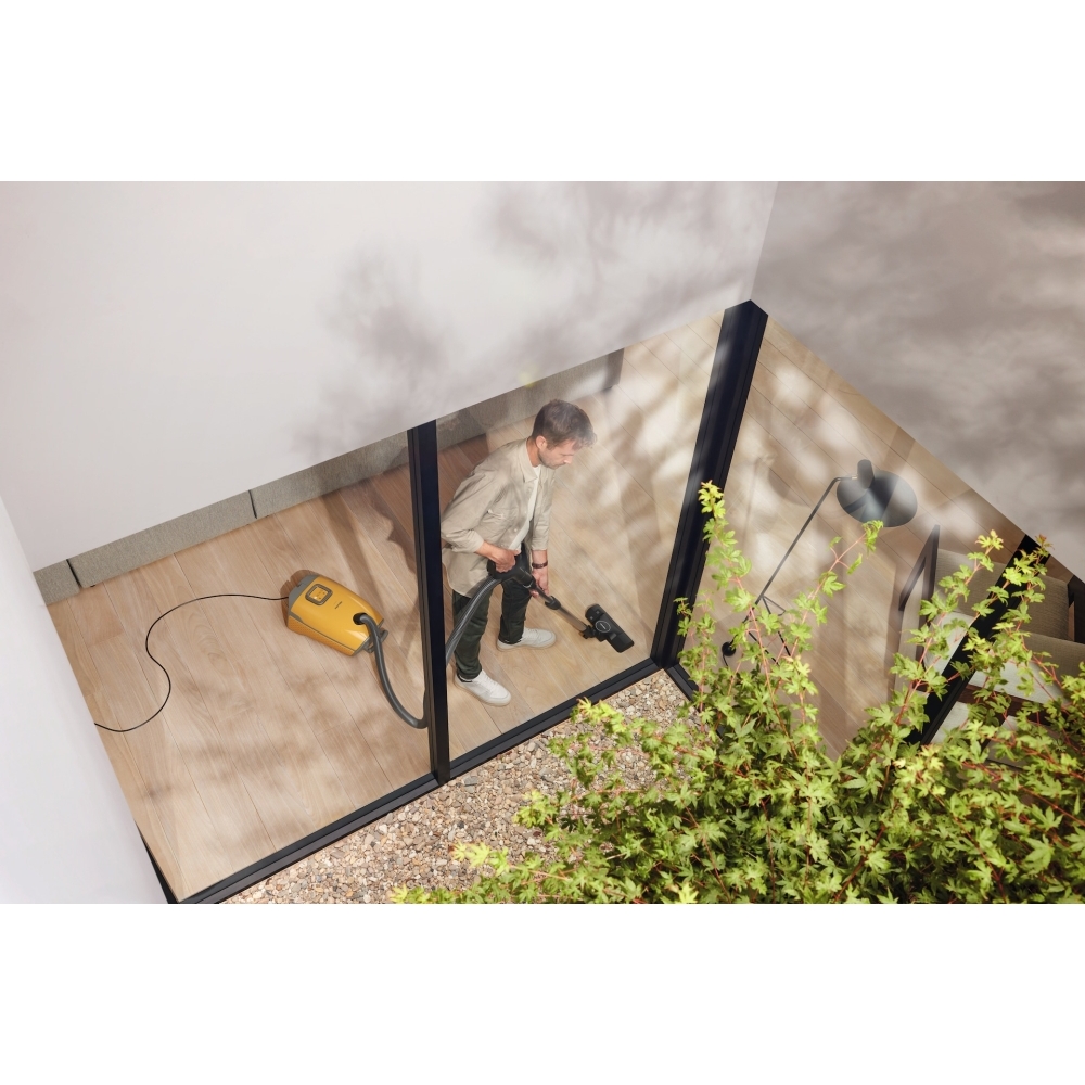 Miele Guard L1 Flex Cylinder Vacuum Cleaner, Sunset Yellow