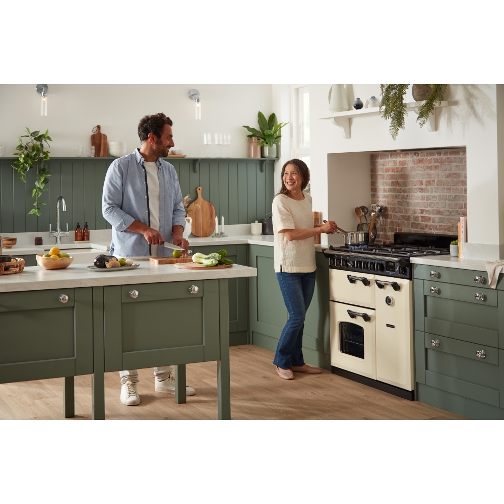 Rangemaster CLDL90DFPPCR/CM1 90cm Dual Fuel Range Cooker Classic Deluxe Pale Cream / Chrome, A Rated