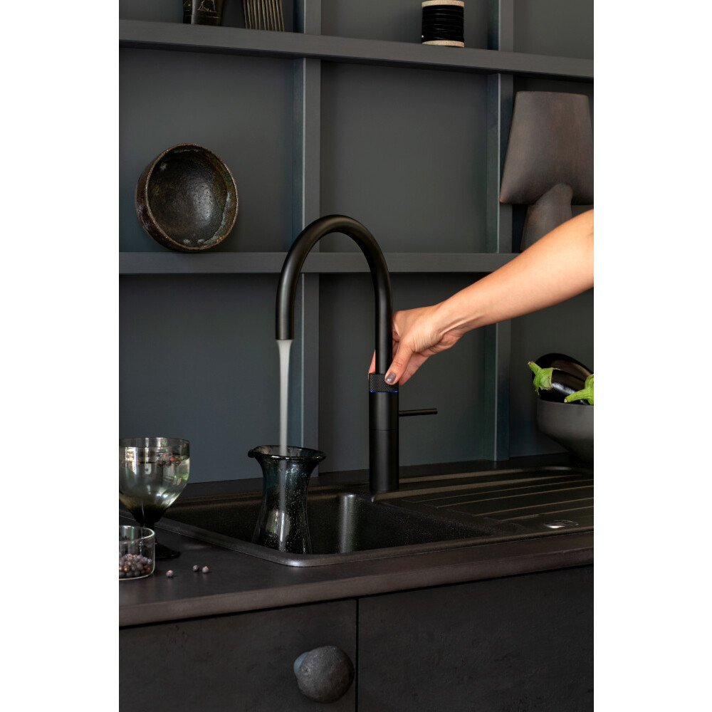 Quooker 2.2FRBLK 3 in 1 Fusion Round Tap with COMBI Tank, Black