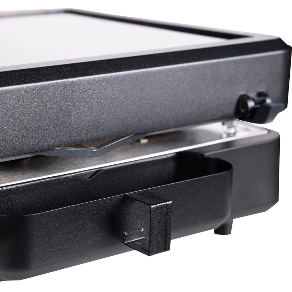 Blackstone 8000 E-Series 17" Tabletop Electric Griddle with Hood
