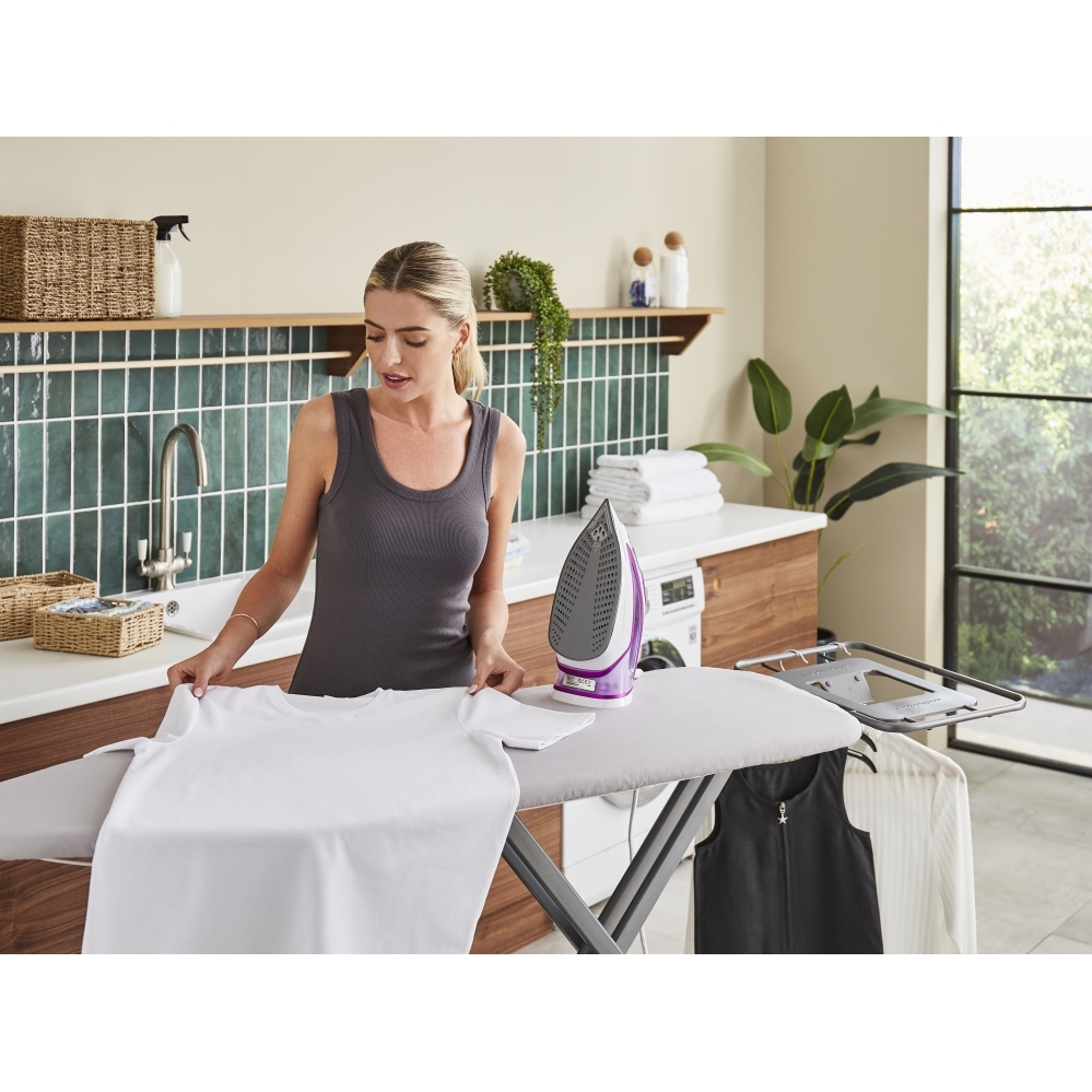 Morphy Richards 302000 Turbo Glide 2800W Steam Iron, Purple