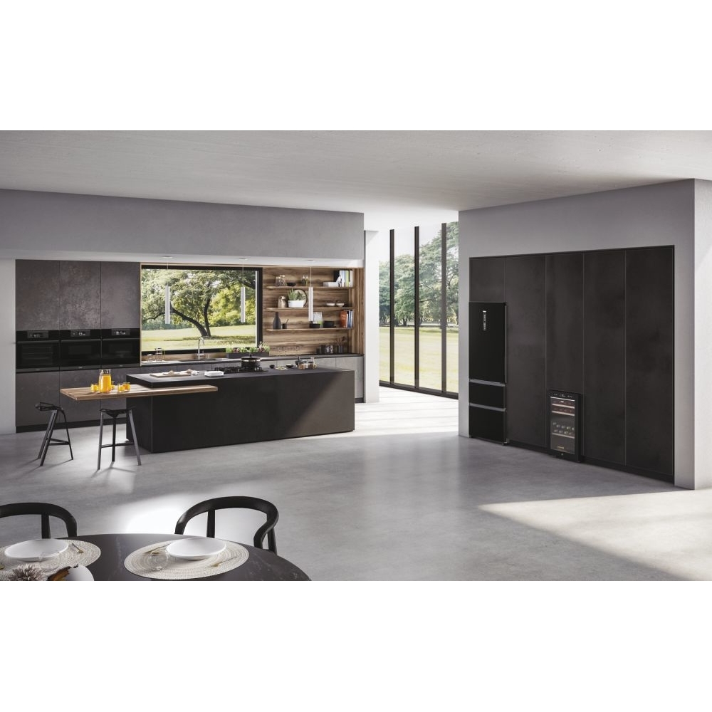 Haier HWS42GDAU1 Wine Cooler, Black, G Rated